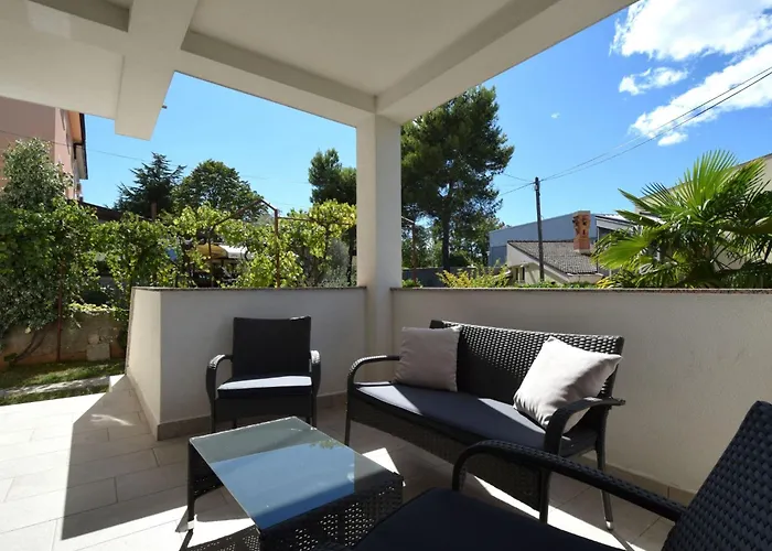 Apartmán Petrovic 1 By Interhome Malinska