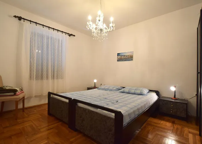 아파트 Petrovic 1 By Interhome *